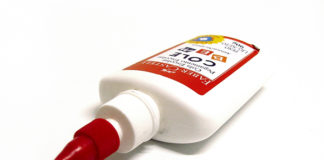 Colle viniliche normali e resistenti all’acqua 982 0 Colle viniliche